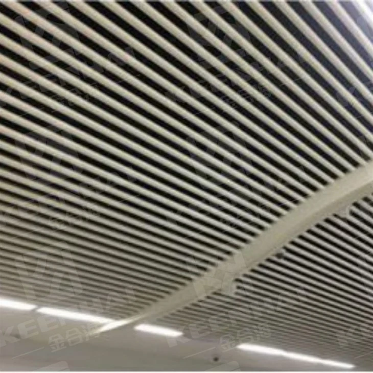 Peluru profil aluminium - langit -langit berbentuk